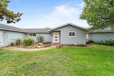 2691 Konnowac Pass Rd, Wapato, WA 98951 - photo 2