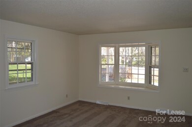 221 Kelly St unit 5, Statesville, NC 28677 - photo 3