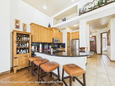 CAM03749G0-PR0034-STILL020