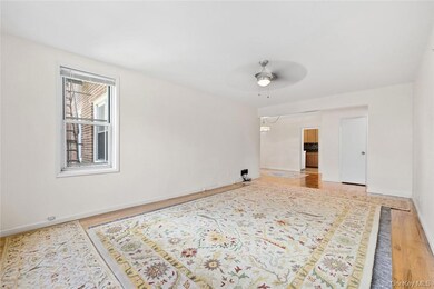5601 Riverdale Ave unit 5P, Bronx, NY 10471 - photo 2