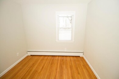 10 Rosalyn St, Westport, MA 02790 - photo 7