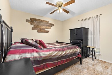 5106 Spring Branch Dr, Pearland, TX 77584 - photo 5