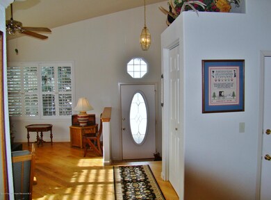 BEATTIE_Entry Way