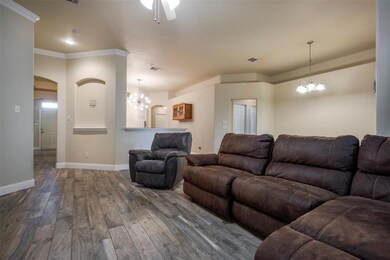 326 Clark Ave, Weatherford, TX 76085 - photo 4