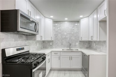 5179 Caliente St unit 113, Las Vegas, NV 89119 - photo 4