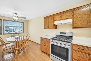 1542 Rokosz Ln, Dyer, IN 46311 - photo 5