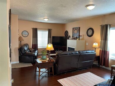 979 Rupp Ave NE, Keizer, OR 97303 - photo 4