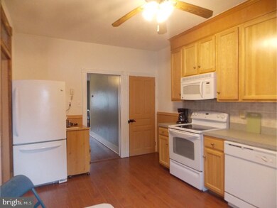 37 E Summit St, Mohnton, PA 19540 - photo 4