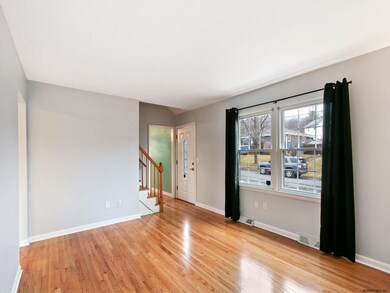 37 Acorn Ave, Rensselaer, NY 12144 - photo 6