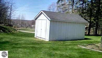 7191 Cedar Run Rd, Traverse City, MI 49684 - photo 3