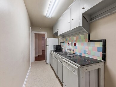 1849 Colquitt St unit 3, Houston, TX 77098 - photo 6