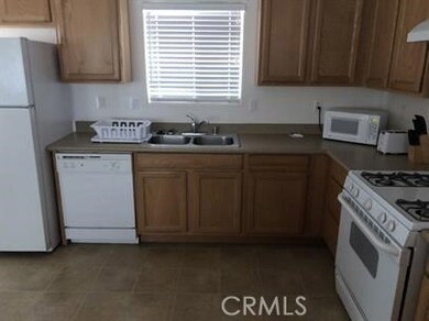 73456 Desert Trail Dr unit 1, Twentynine Palms, CA 92277 - photo 3