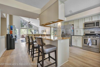 2. Welcoming kitchen with eat up area