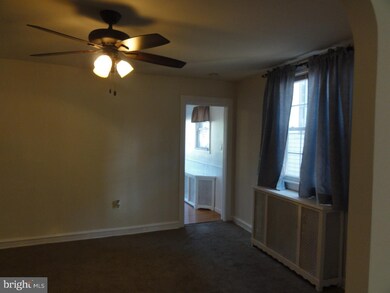 127 N Carol Blvd, Upper Darby, PA 19082 - photo 6