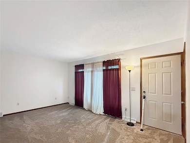 222 E Broad St, Des Moines, IA 50315 - photo 2