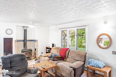 04-Living Room_ELI03851-Edit