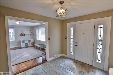 1127 N 26th St, Allentown, PA 18104 - photo 6