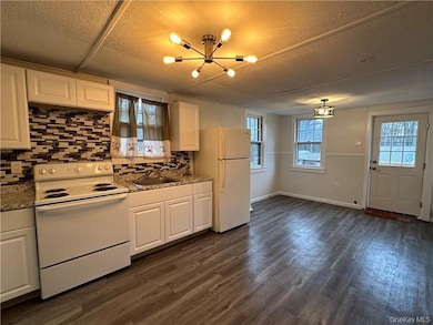 55 Burlingham Rd unit 1, Bloomingburg, NY 12721 - photo 3