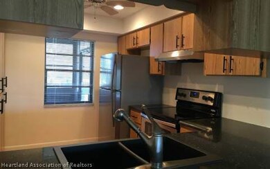 9 Charlton Dr unit 9, Lake Placid, FL 33852 - photo 4