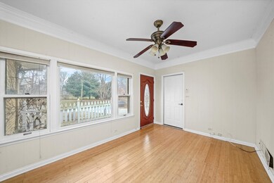 1019 S Main St, Wheaton, IL 60189 - photo 5