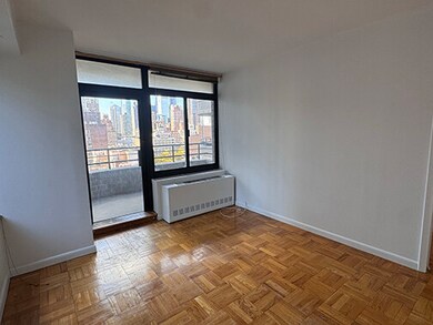 The Kingsley unit 1208, New York, NY 10021 - photo 4