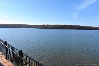 Sweeping views to the State Park will keep you mez