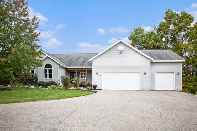 9480 Vincent Ave SE, Alto, MI 49302 - photo 4