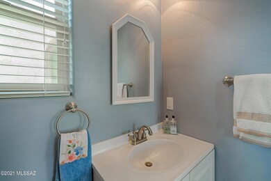 005_Casita Bathroom