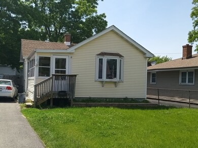 438 S Fulton Ave, Waukegan, IL 60085 - photo 2