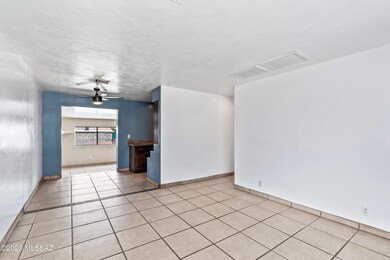 05-Living Area
