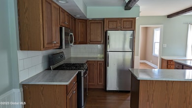 10 Williams Park Rd, Albany, NY 12211 - photo 3