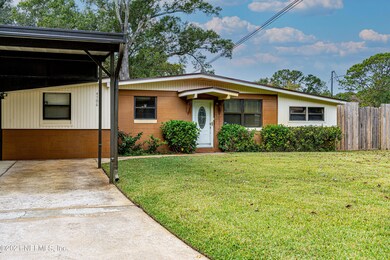 4706 Daughtry Blvd E, Jacksonville, FL 32210 - photo 2