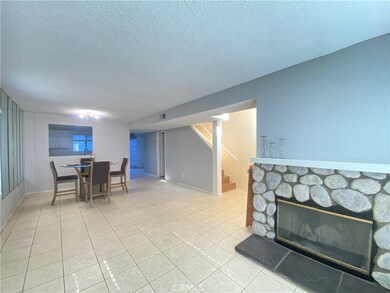 156 W Walnut Ave unit A, Rialto, CA 92376 - photo 4