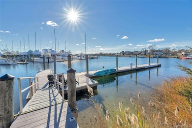 340 Robinson Rd, Greenport, NY 11944 - photo 3