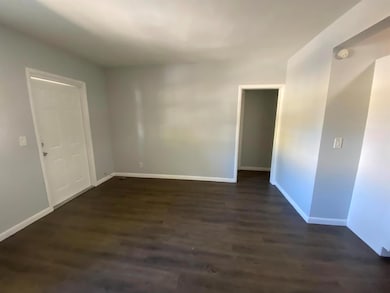 428 Roseland Dr unit 3, West Palm Beach, FL 33405 - photo 3