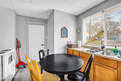 673 Sumner St, Akron, OH 44311 - photo 6