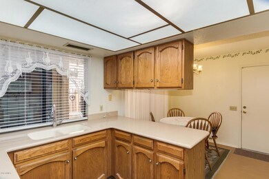 Kitchen & Nook