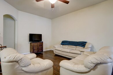 315 Cedar Island Trail Holly-large-006-3