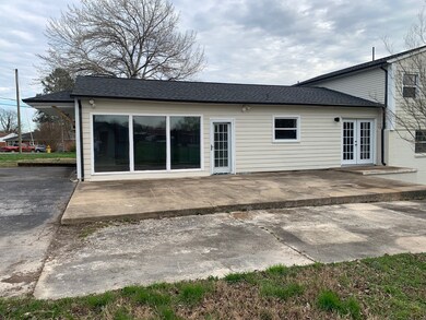 1000 Cowan Ave, Shelbyville, TN 37160 - photo 6