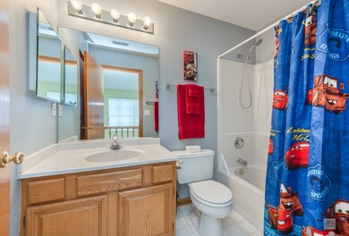 342 Cascade Ln unit 1, Oswego, IL 60543 - photo 3