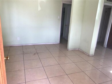 7833 Hacienda Ave, El Paso, TX 79915 - photo 2