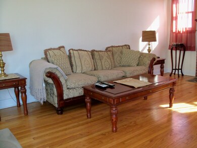 72 Franklin St, Pittsfield, MA 01201 - photo 4