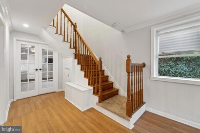 429 Shetland Rd, Darby, PA 19023 - photo 4