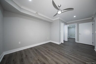 100 Glen St unit 2320, Glen Cove, NY 11542 - photo 7