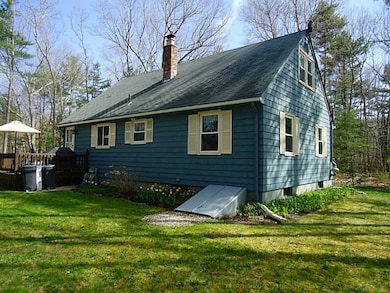 582 Snake Hill Rd, North Scituate, RI 02857 - photo 4