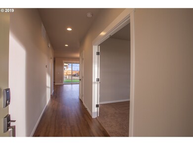 1845 Silverstone Dr, Forest Grove, OR 97116 - photo 4