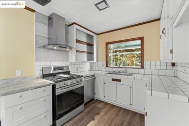 18592 Madison Ave, Castro Valley, CA 94546 - photo 6