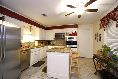 1530 1530 Kensington Dr, Tyler, TX 75703 - photo 7