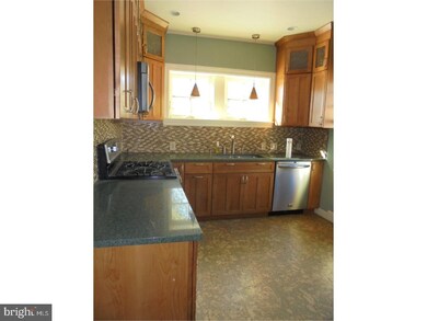 626 Park Ave, Laurel Springs, NJ 08021 - photo 5