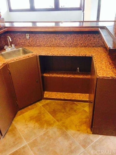 Wet Bar Overlooks Living Area